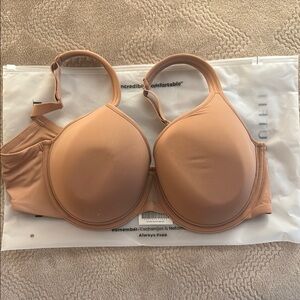 Underoutfit lightly lined full coverage underwire 38 C
